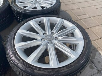 5x112 r19 235/40 - 3