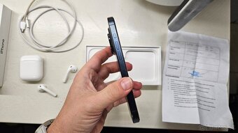 Apple iPhone 15 Pro 256GB + airpods 2019 - 3