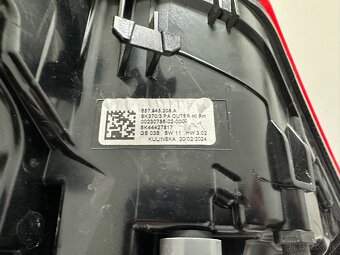 Originál Škoda Kamiq zadné svetlo pravé - 3