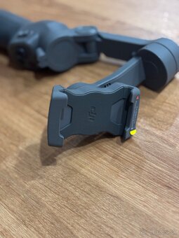Predám DJI Osmo Mobile 3 – stabilizátor / gimbal na mobil - 3
