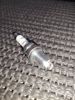 Sviečky na auto - 3