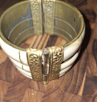 KRÁSNY STARÝ NÁRAMOK - 3