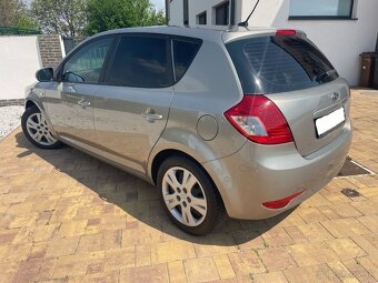 Kia Ceed, 1.6 CRDI, Diesel, 2011, Hneda metaliza - 3