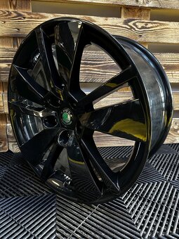 Škoda Superb III - orig. ALU disky 5x112 R18 - 3