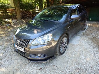 Suzuki Kizashi 2.4 AWD CVT - 3