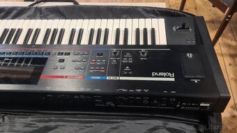 Roland  JUNO STAGE, Roland JUNO D - 3