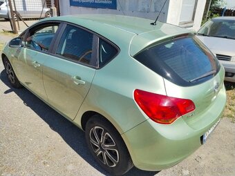 Opel Astra 1.7 CDTi, 81 kw, M6, 2011 - 3