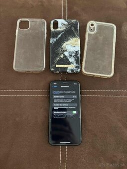 Predám iPhone XR 64GB - 3