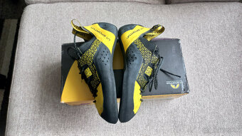 Lezečky La Sportiva Katana Laces Yellow/Black 41,5 - 3