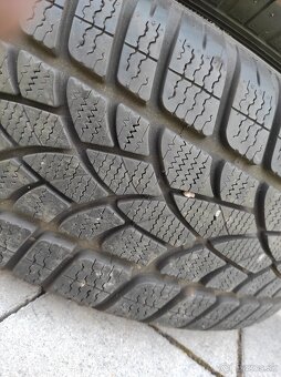 Zimna sada Audi Q3 215/65 R16 - 3
