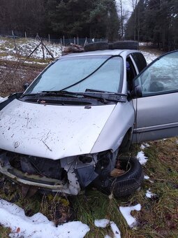 Chrysler Voyager 2,5 85kw - 3