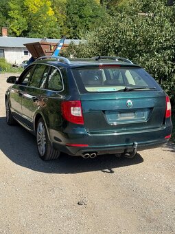 Rozpredam Škoda Superb 2 2.0 TDi 125kw kombi . Kod motora : - 3