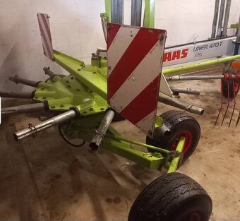 Zhrnovač zhrabovač sena claas 4.7m - 3