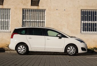 Peugeot 5008 2.0 HDi 110 kW – panoramatická strecha - 3