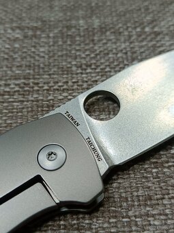 Spyderco Slysz Bowie klon - 3