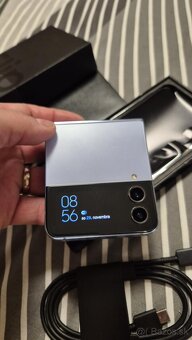 predám Samsung galaxy Z Flip 4, 256gb - 3