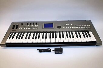 Syntezátor YAMAHA MM6 - 3