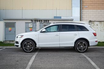 Audi Q7 3.0 Turbo Benzín Quattro 7Miest - 3
