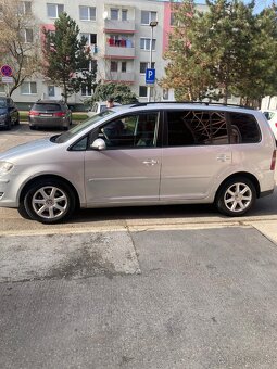 Volkswagen touran - 3