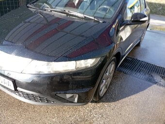 Honda Civic 8 g - 3