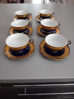 Porcelan sialky vitrinovy stav - 3