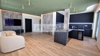 Ponúkam na PREDAJ 5 IZBOVÝ PENTHOUSE V MESTE NOVÉ ZÁMKY - 3