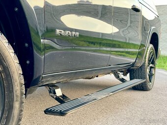 Dodge RAM Laramie 5,7 Hemi V8 - 3