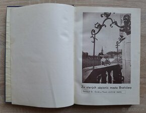 Zo starych zapisnic mesta Bratislavy
- 3
