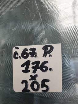 Plastove dvere č. 67.  176x205 P - 3