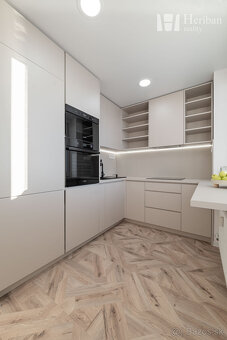 Ždiarska, 3izbový byt nová rekonštrukcia s výhľadom, 2loggie - 3