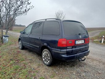 Volkswagen Sharan - 3