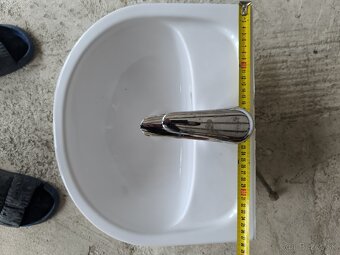 Umývadlo s bateriou - 3