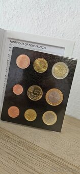 Vatikán 2023 sada s 5 Euro mincou - 3