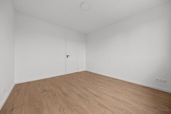 Novo zrekonštruovaný 4 izbový byt Gallayova, 82 m2 - 3