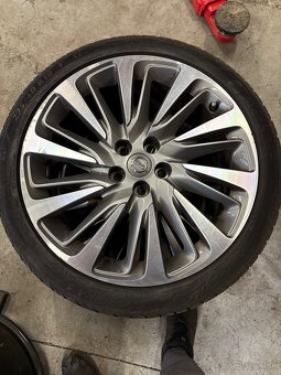 225/40R18 Opel astra K - 3