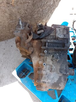 Predám prevodovku 6 rýchlostný manuál 1.9 TDI, 85 kw - 3