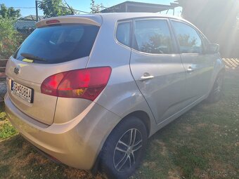 Kia Venga 1.4 16V 66KW/90PS - 3