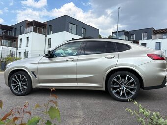 BMW X4 xDrive 20 i. A/T - 3