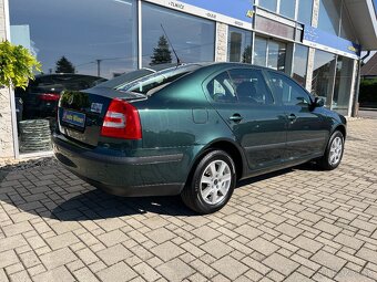 Škoda Octavia Benzín 1.6 FSI - 3