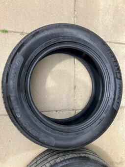 Letné pneu michelin 215/65R17 - 3