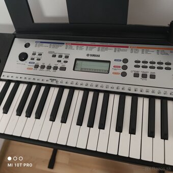 Yamaha YPT-260 - 3