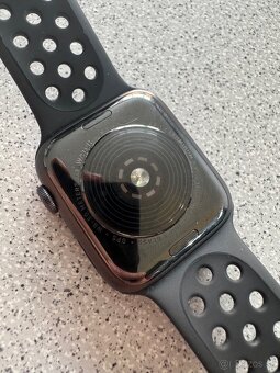 Apple watch se 44mm GPS NIKE S/M - 3