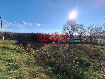 ADOMIS - predáme stavebný pozemok 392m2 Ploské - 3