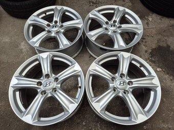 5x114,3 r17 ET45 x 7J elektróny originál HYUNDAI + KIA - 3