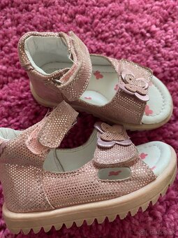 Dievčenské sandálky c.21 - 3