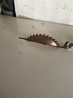 Predám doma robenú stolovú pílu - 3