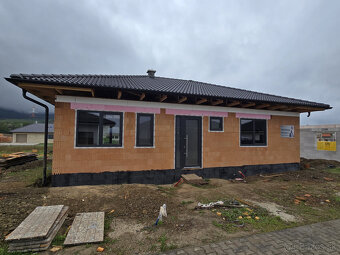 4-izbový BUNGALOV-Moravany nad Váhom DOLINKY s pozemkom 540 - 3