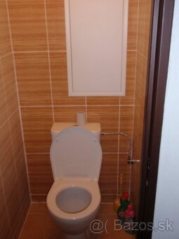 1I BYT S BALKÓNOM, BA-PETRŽALKA----520 Eur s en. - 3