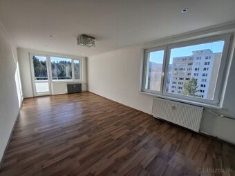 Na predaj veľkometr. 75m2, 2 izb byt Handlová - 3