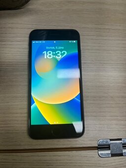 iPhone 8 - 3
